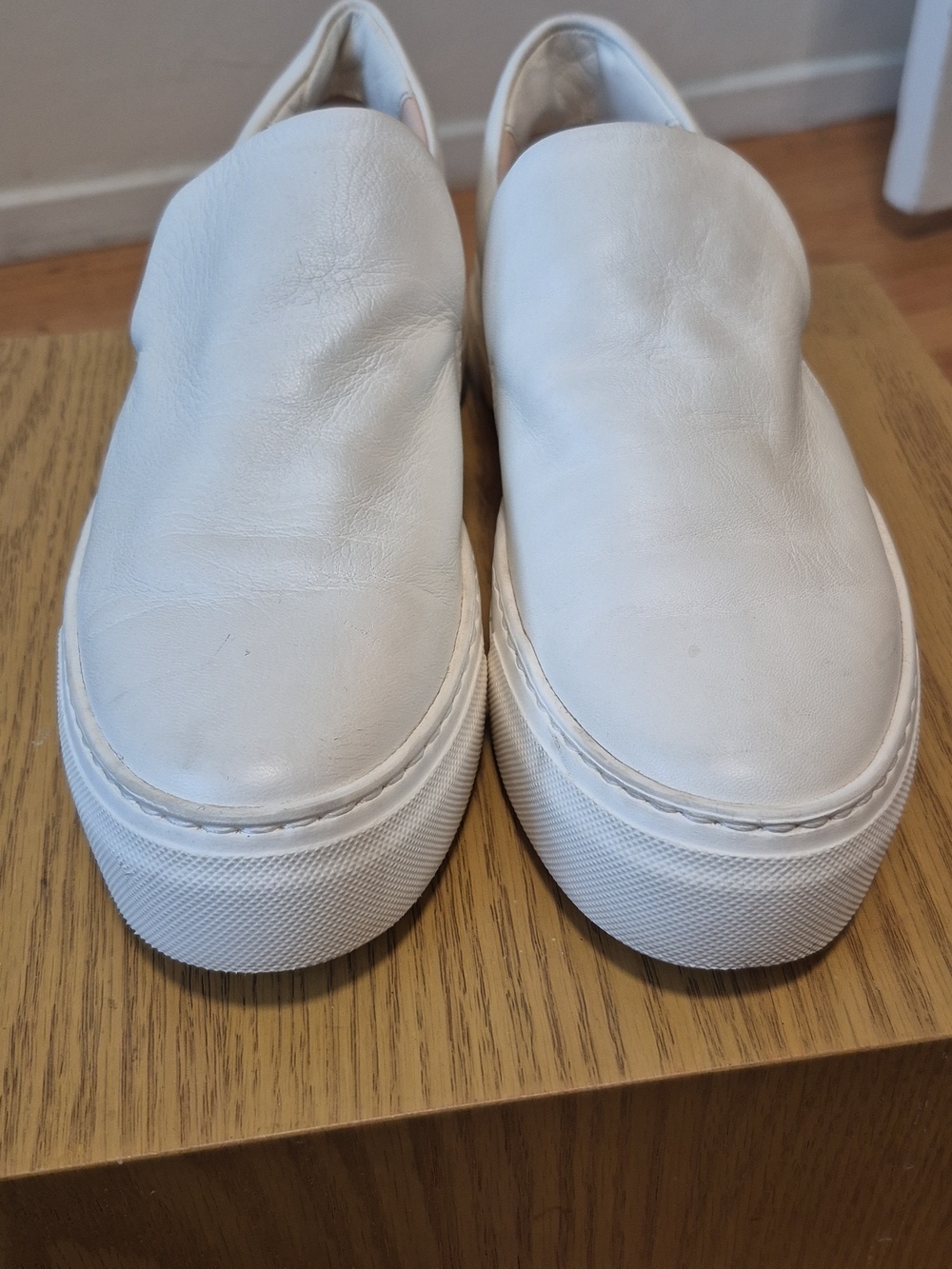 AGL Marie Slip- On White Sneakers Great Condition - Picture 4 of 15